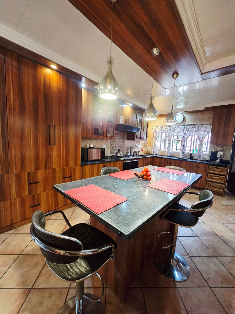 3 Bedroom Property for Sale in Flimieda North West